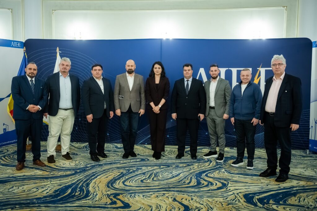 Speakeri eveniment deschidere